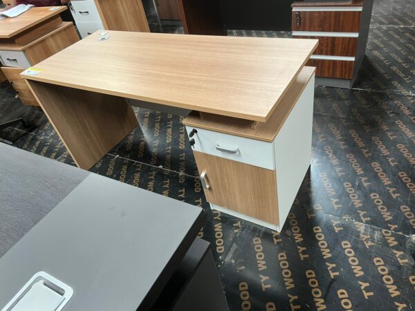 orthopedic office seat, 1.4m exec utive office desk, 4-way workstation, 2.4m boardroom table, directors office seat