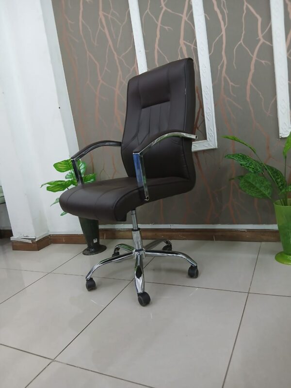 1.8M executive office desk, executive high back office seat,2-door filing cabinet