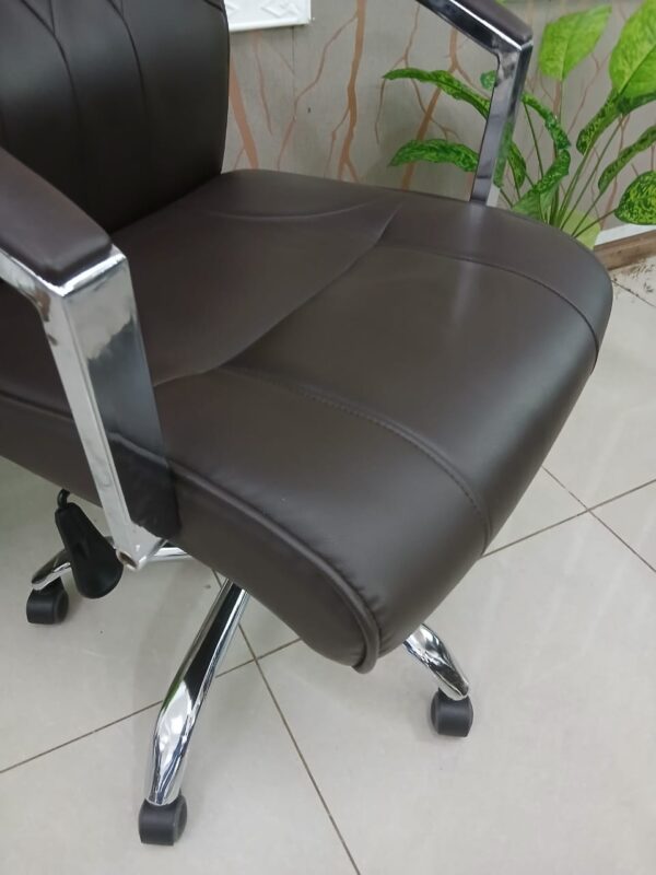 1.8M executive office desk, executive high back office seat,2-door filing cabinet