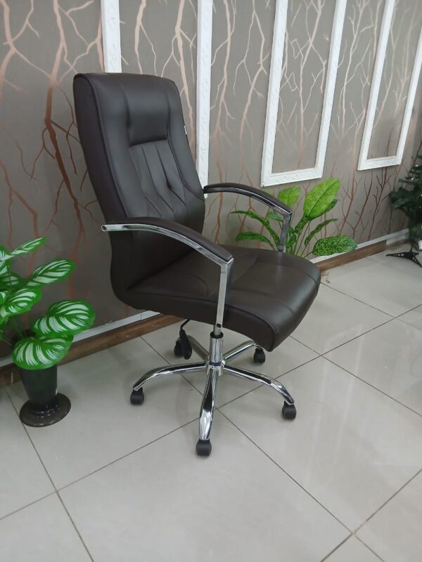 1.8M executive office desk, executive high back office seat,2-door filing cabinet