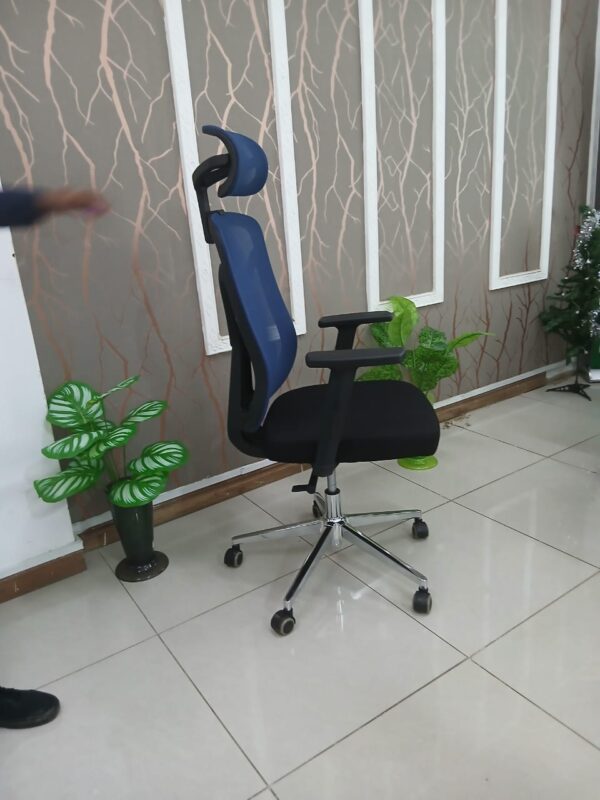 1.8m executive office desk,4-drawer filing cabinet, 1.6m reception desk, 2.0M Executive Desk