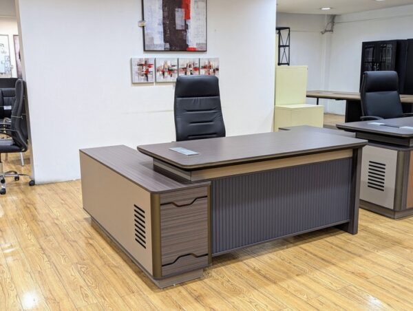 3-drawer filing cabinet,3m boardroom table, executive recliner o9ffice seat