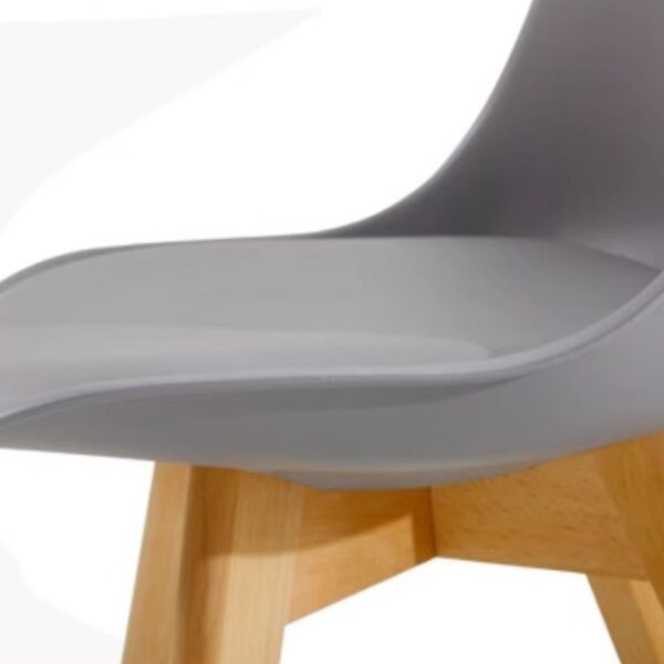 Eames seat, filling cabinet, coat hanger, visitor seat, workstation, pedestal, boardroom table, conference seat, office desk, filling cabinet