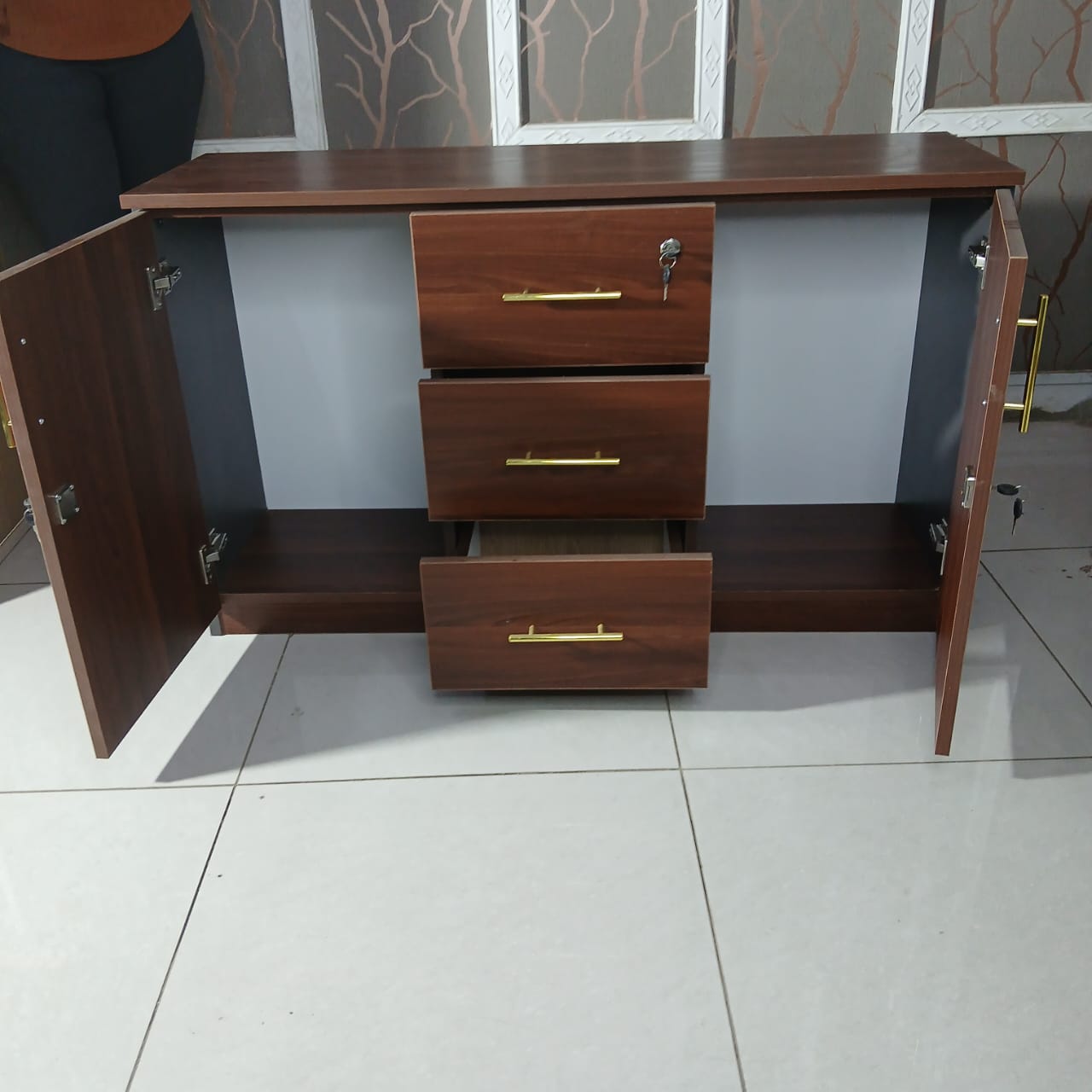 filling cabinet, reception desk, eronomic seat, waiting bench, safe, orthopedic seat, banquet, metallic cabinet, visitor seat, office seat