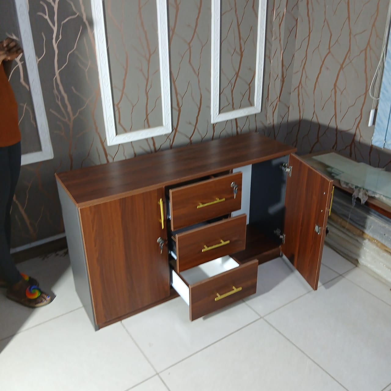 filling cabinet, reception desk, eronomic seat, waiting bench, safe, orthopedic seat, banquet, metallic cabinet, visitor seat, office seat