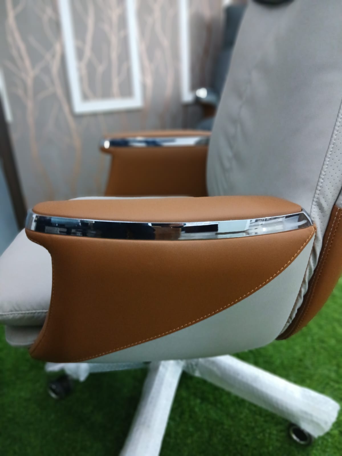 executive seat, waiting bench, visitor seat, ergonomic seat, foldable desk, conference table, safe, coat hanger, advanced desk