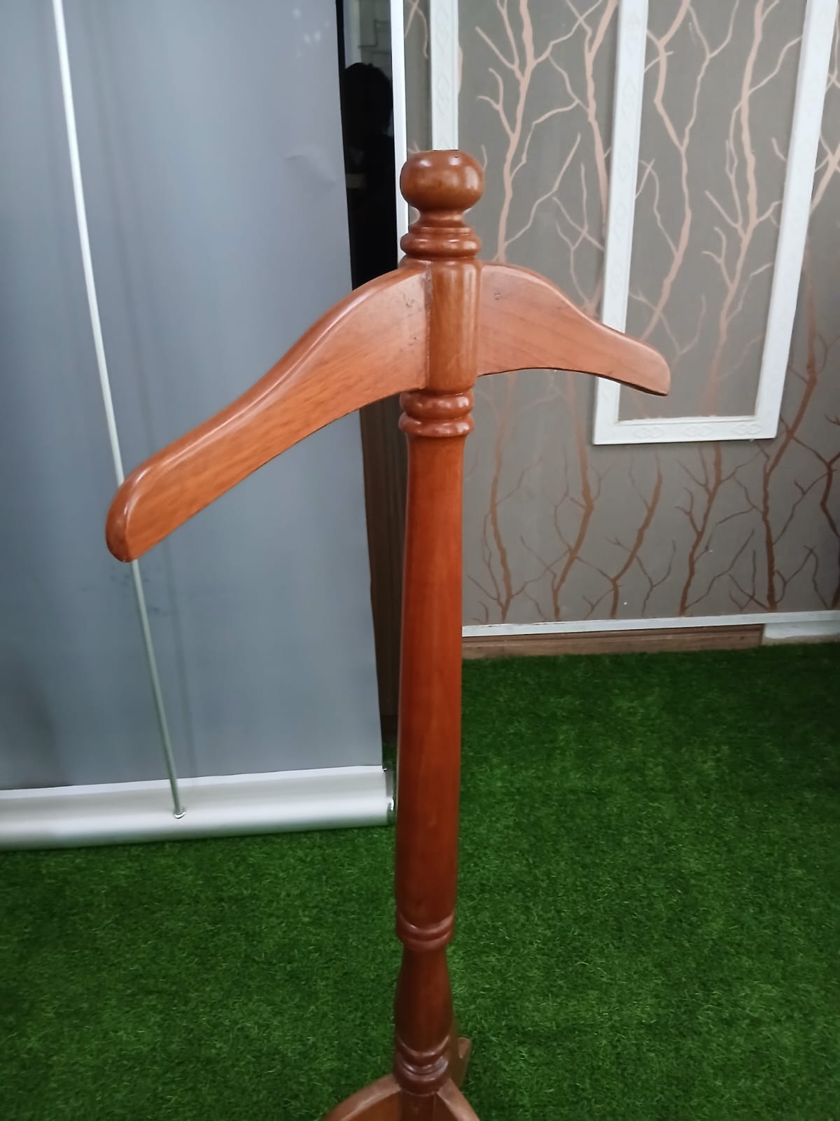 workstation, waiting sofa, coffee table, ergonomic seat, pedestal cabinet, advanced desk, visitor seat, adjustable desk, reception desk, boardroom seat