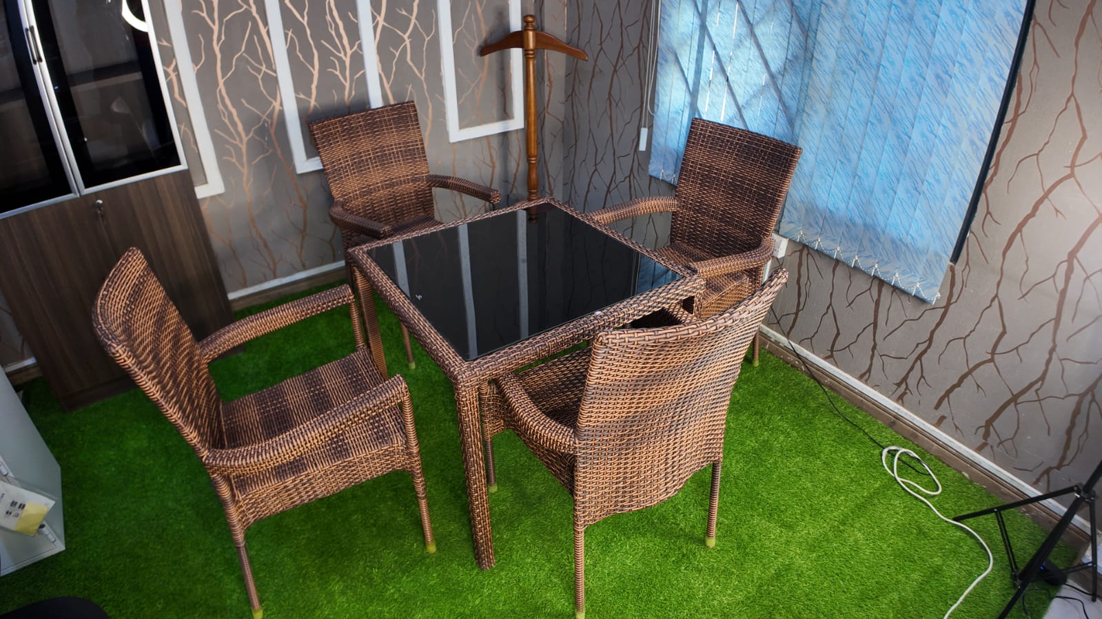 coffee table, ergonomic seat, executive desk, pedestal cabinet, baordroom table, waiting sofa, outdoor sets, advanced desk