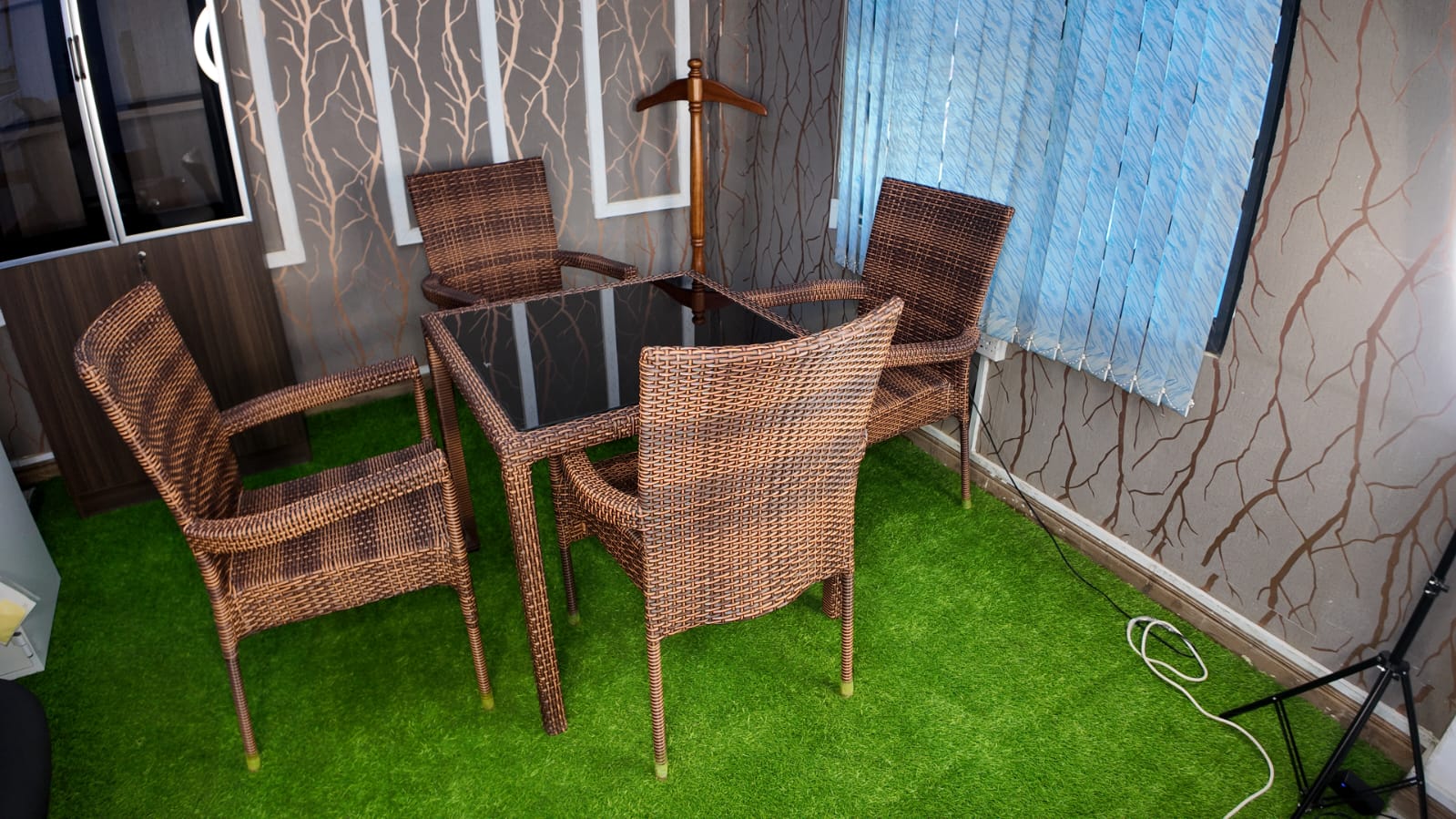 coffee table, ergonomic seat, executive desk, pedestal cabinet, baordroom table, waiting sofa, outdoor sets, advanced desk