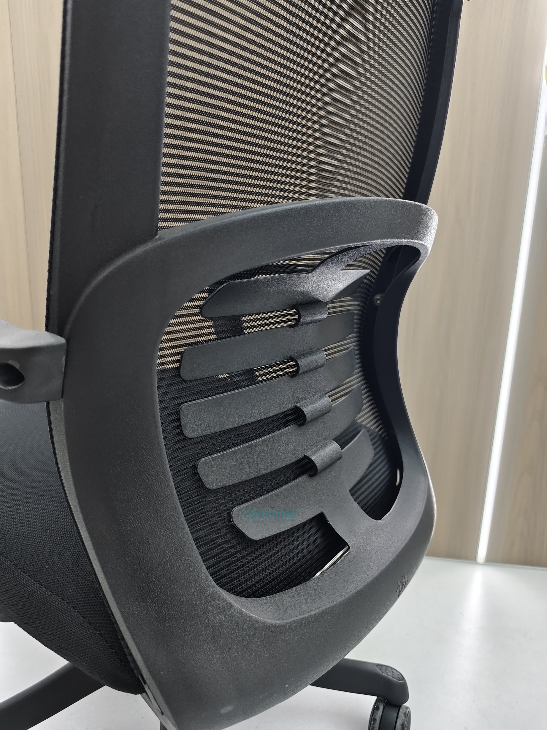 gaming chairs,working stations,fireproofs safe,filing cabinets,boardroom tables, reception desk,coat hangers