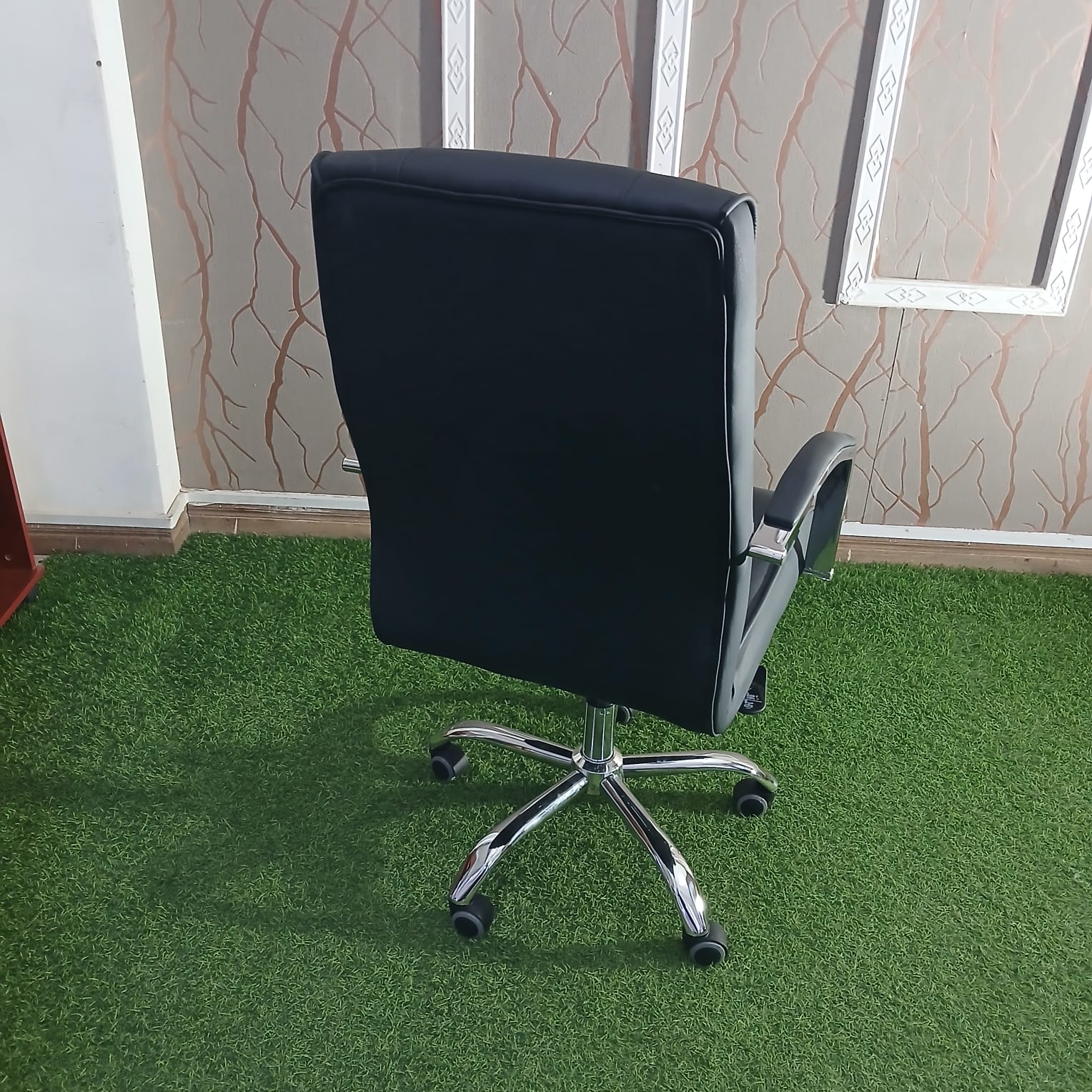 gaming chairs,working stations,fireproofs safe,filing cabinets,boardroom tables, reception desk,coat hangers