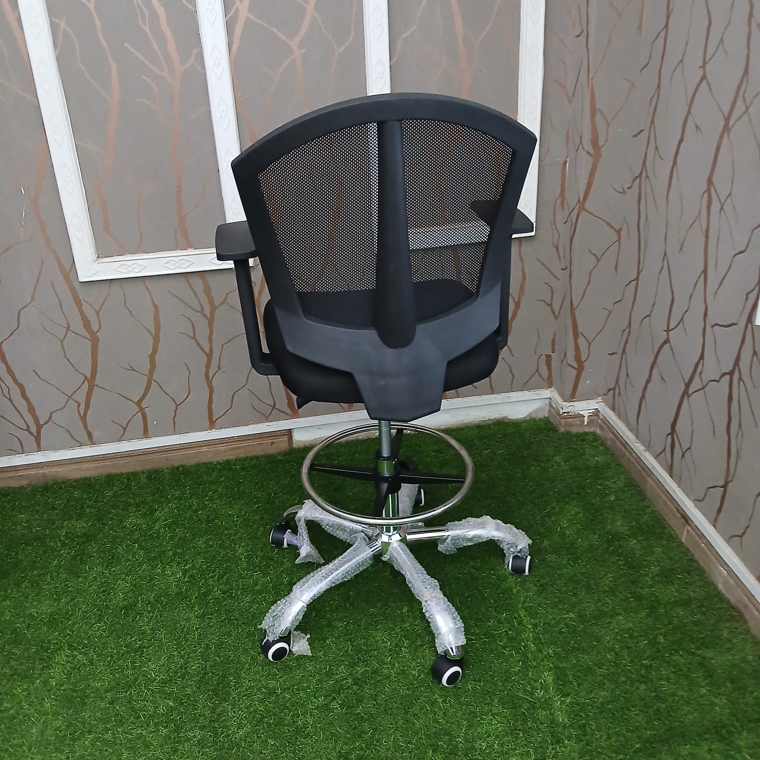 gaming chairs,working stations,fireproofs safe,filing cabinets,boardroom tables, reception desk,coat hangers