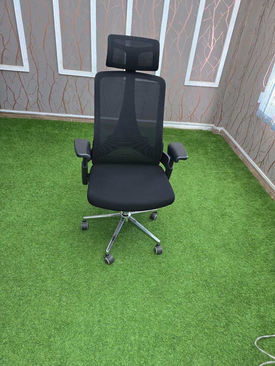 gaming chairs,working stations,fireproofs safe,filing cabinets,boardroom tables, reception desk,coat hangers