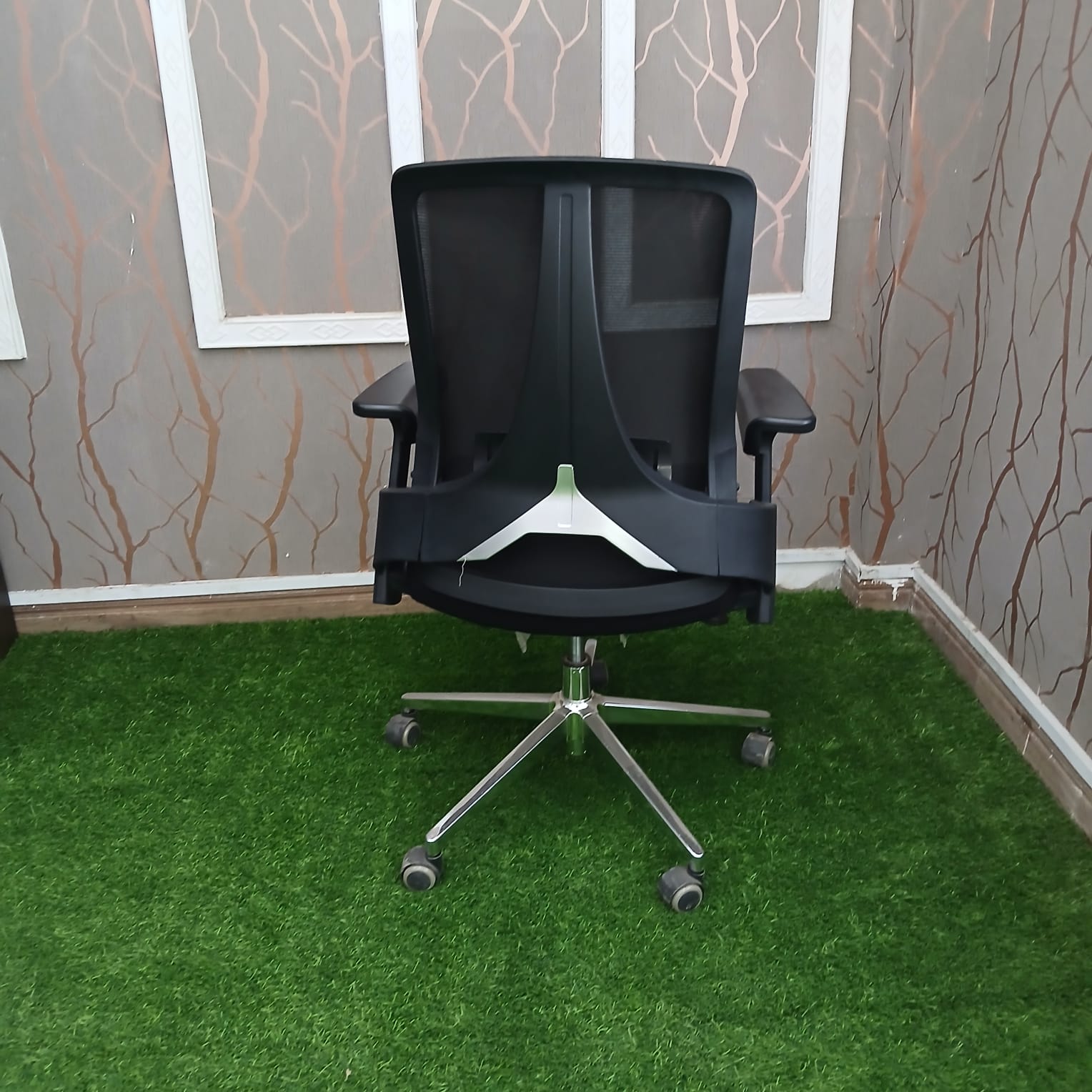 gaming chairs,working stations,fireproofs safe,filing cabinets,boardroom tables, reception desk,coat hangers